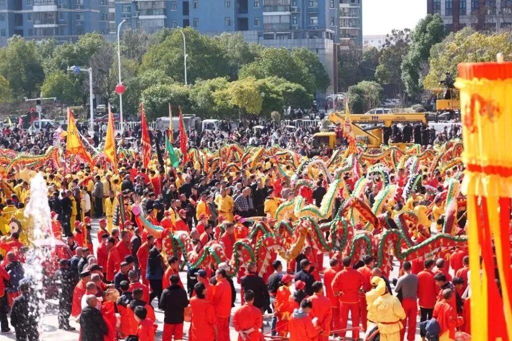 美团：春节假期，消费场景下沉趋势愈发明显，一二线城市热门玩乐业态加速向三四线及县