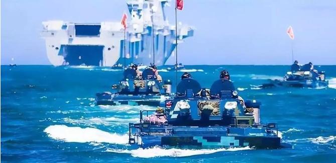 亮剑台海 寸土不让

6月13日，台海直接上演“硬碰硬”场面，解放军一次性出动7