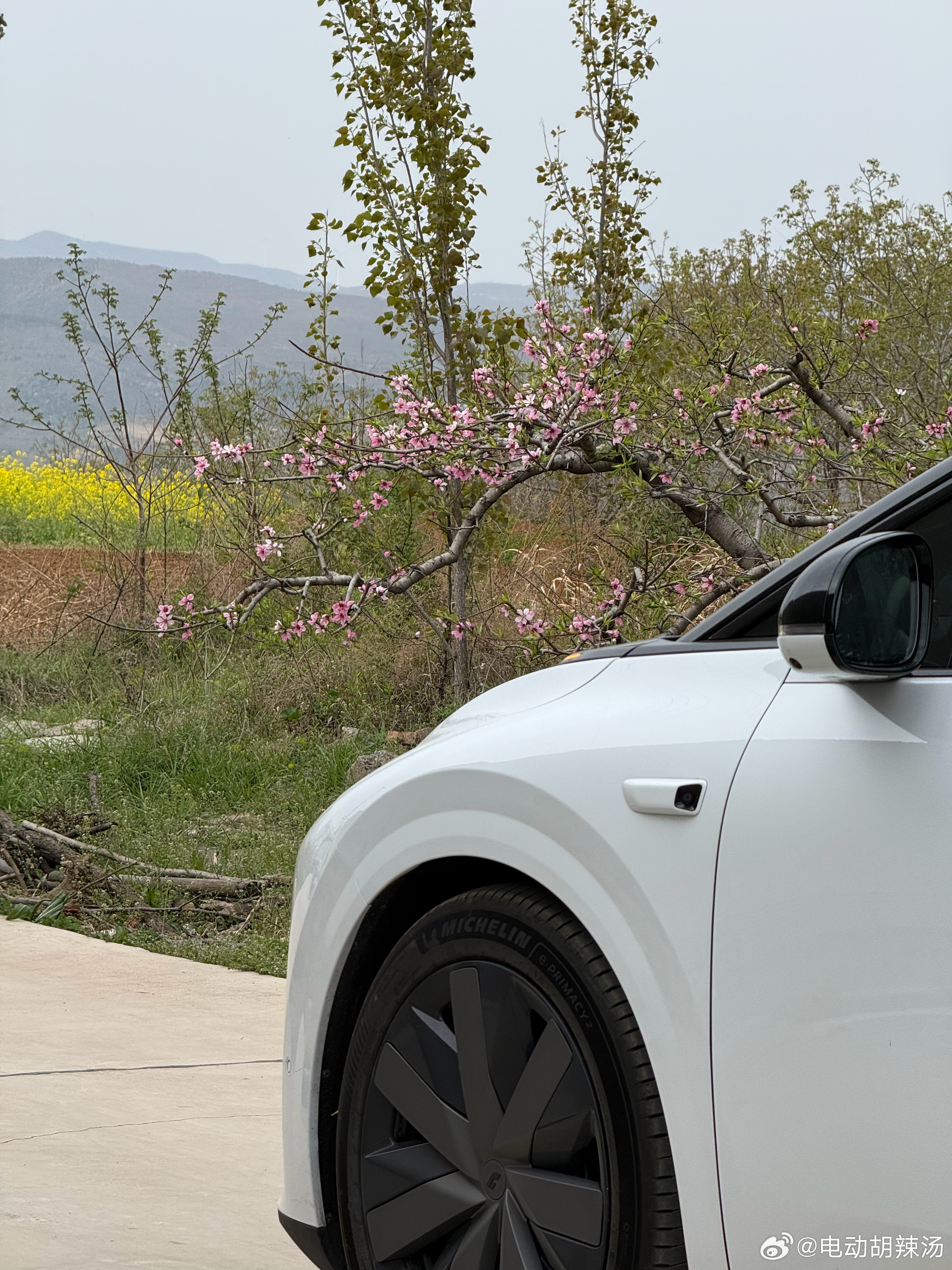 温度20度，三分之一省道、三分之一的高速，时速三分之一100时速的快速路…90%