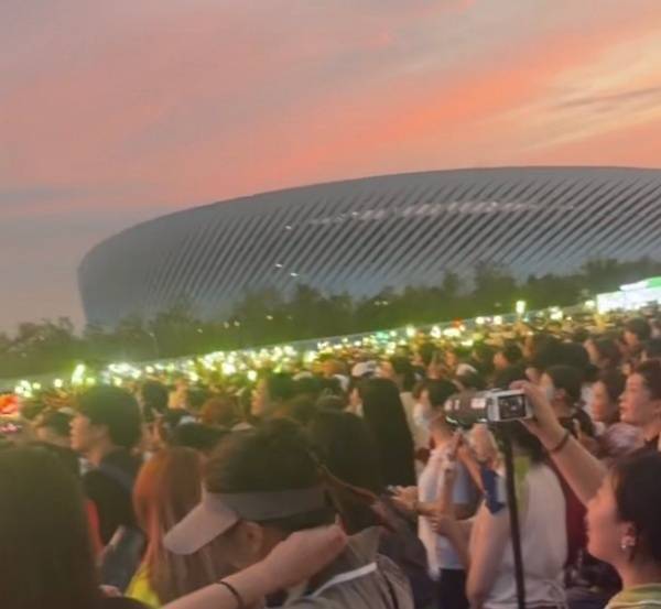 嵊州必须还给老邓一片💛💚 