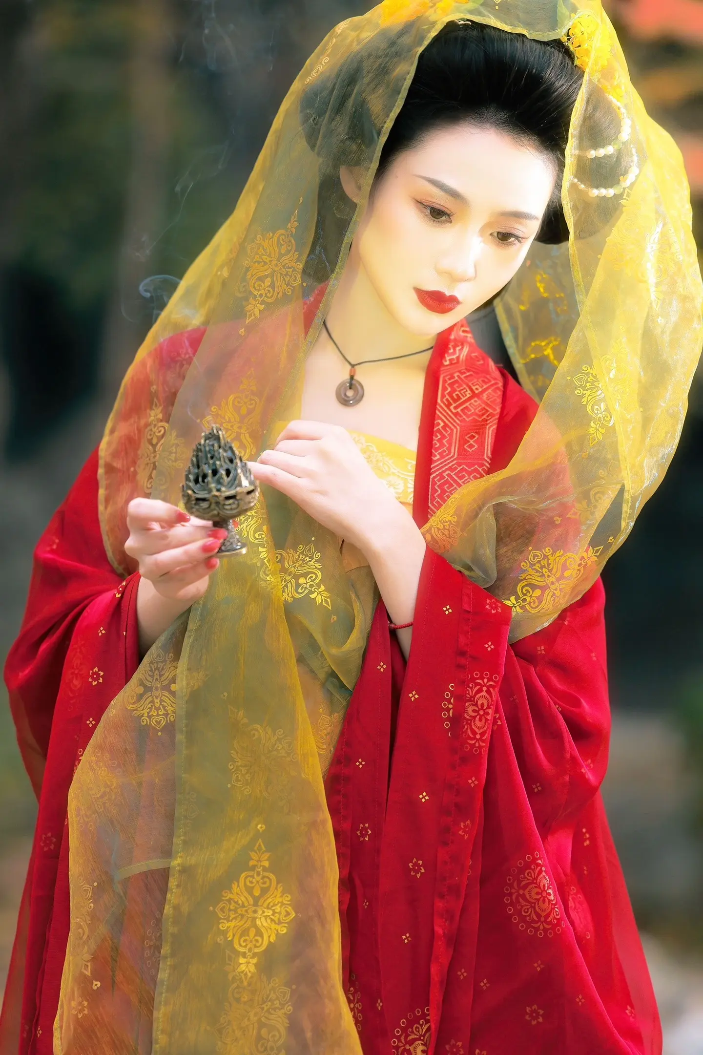 你轮回的印记，落在我眉宇。摄/后：原po
出镜：
同行：
