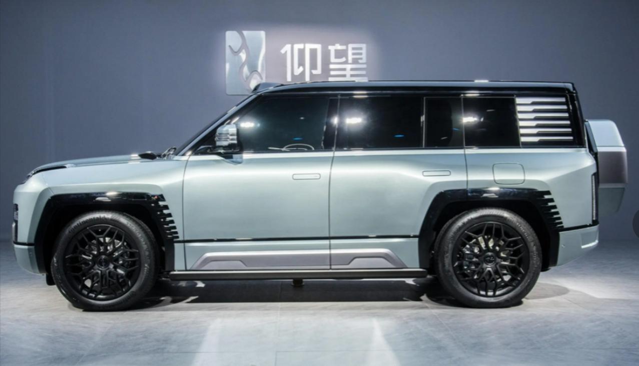 【1秒内，能想到的2023年车圈大事是什么？】
今天，我不去权衡事件的影响力，看
