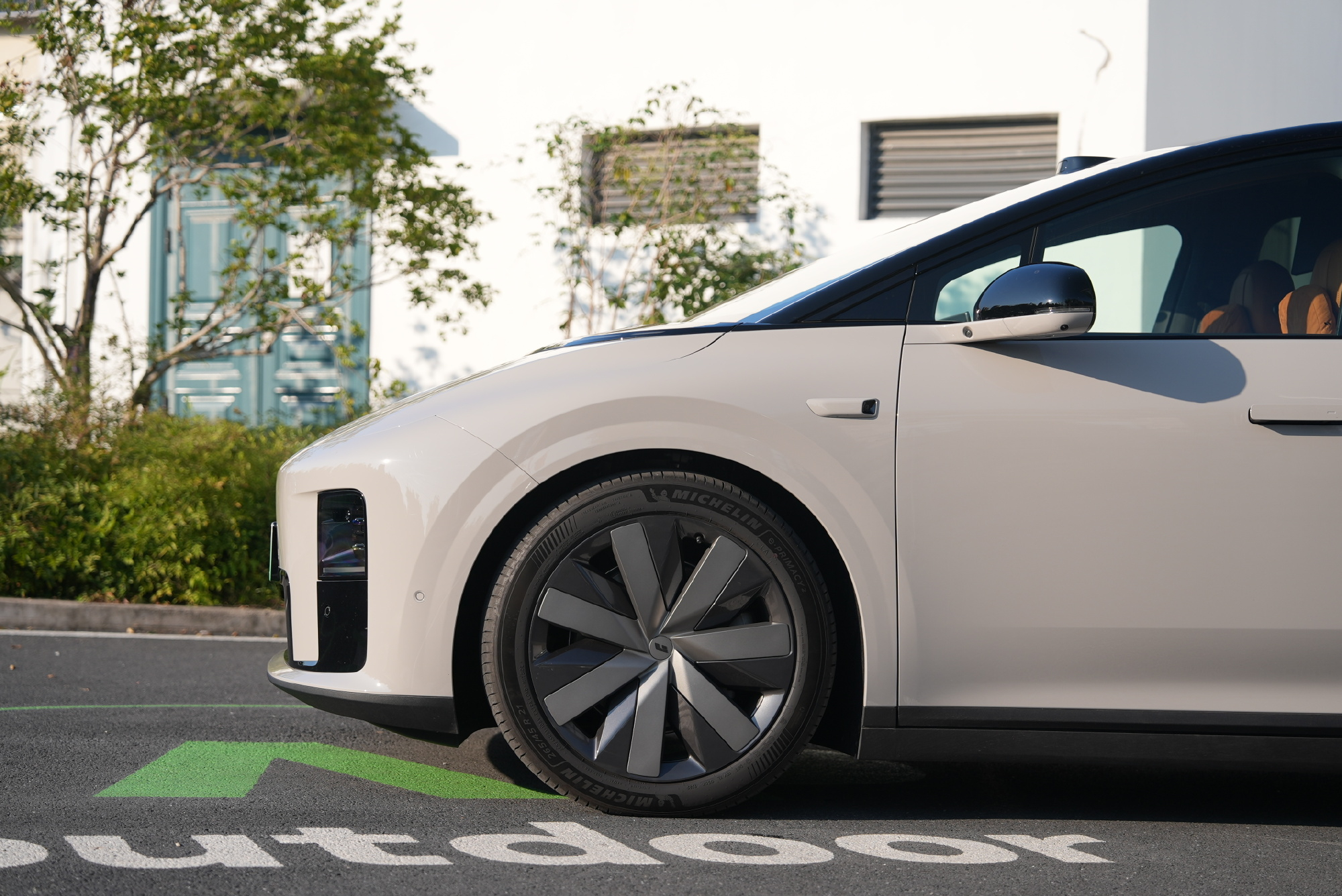 天气越来越冷了，之前和我的一个北方朋友聊天的时候，说到过南方的冷和北方的冷有什么