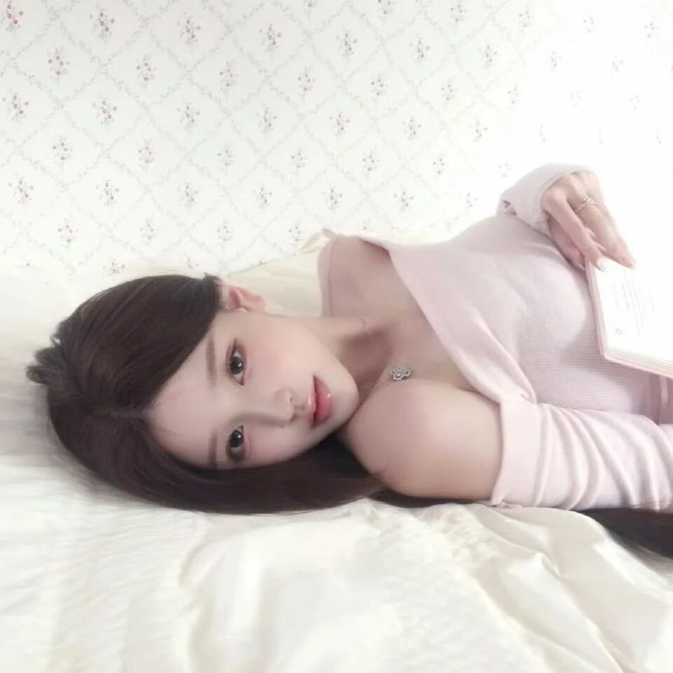 𝐖𝐞𝐂𝐡𝐚𝐭｜千金感风格女生头像女头无水印女头像千金感 自己话题祎只