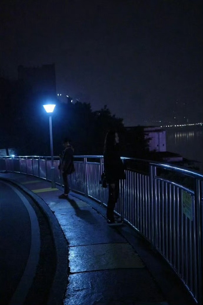 张子枫和周遇安同框合照了 收官名场面必须存！张子枫与周遇安同框，《秋雪漫过的冬天