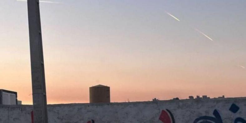 伊朗进行防空演习，以色列坐不住了。

伊朗伊斯兰革命卫队据称于1月5日在德黑兰和