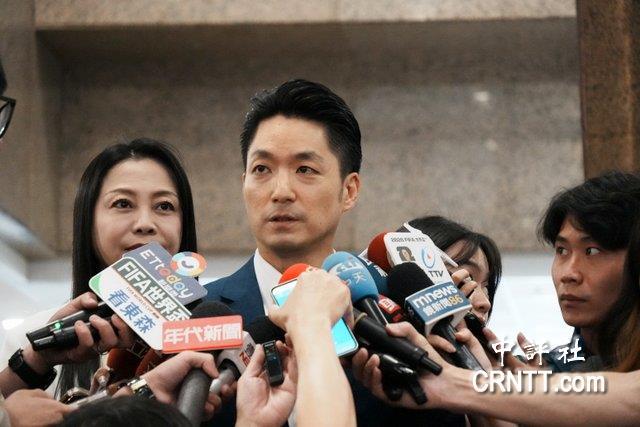 蒋万安号召民众上街头，促赖清德道歉、卓荣泰下台　
台湾中联油脂致癌油案延烧，国民
