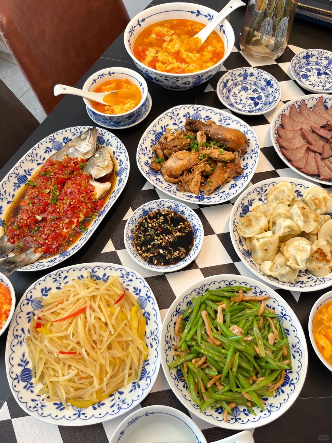 今天的家常菜，冰箱有啥吃啥～