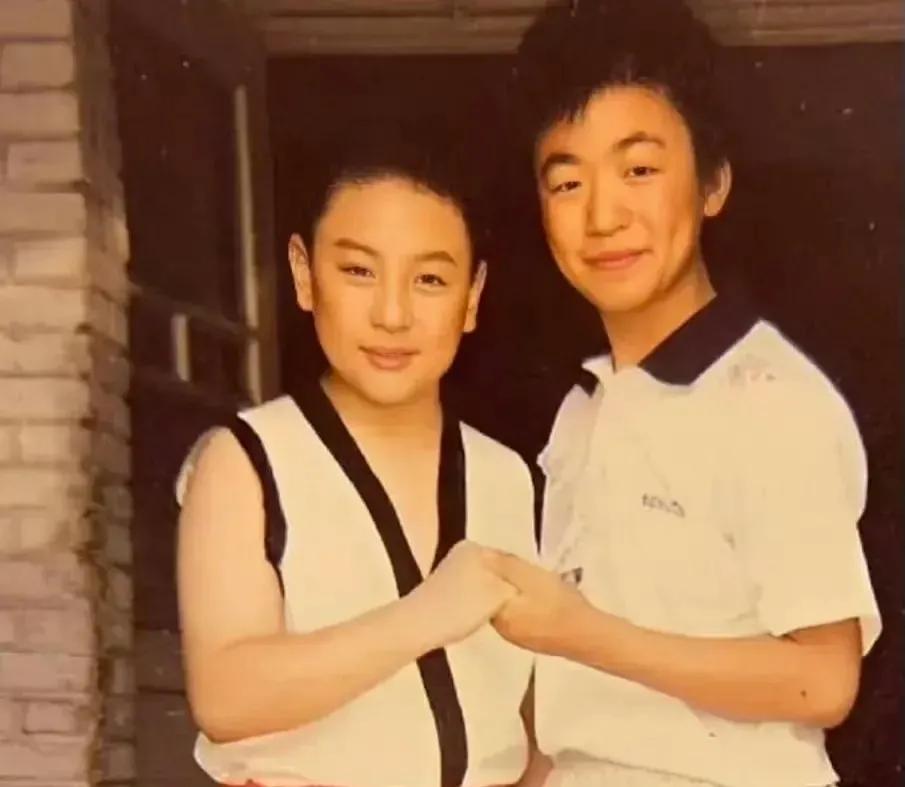 为什么与释小龙同为少林弟子的王宝强不姓“释”？背后的原因令人唏嘘。

释小龙原名