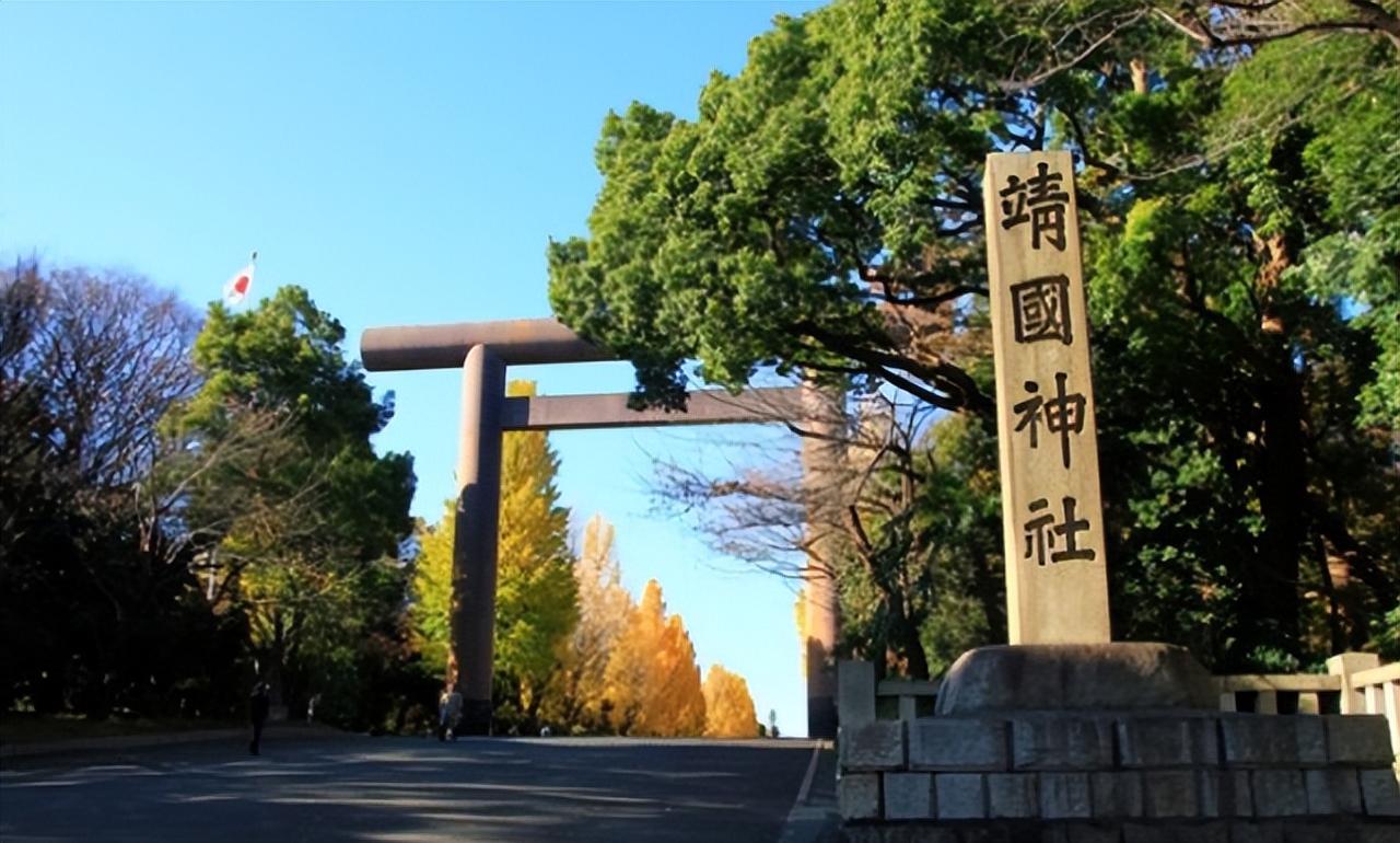 让中国人看了愤怒的日本七座建筑
1、靖国神社（东京）：
军国主义的象征，秘密合祀