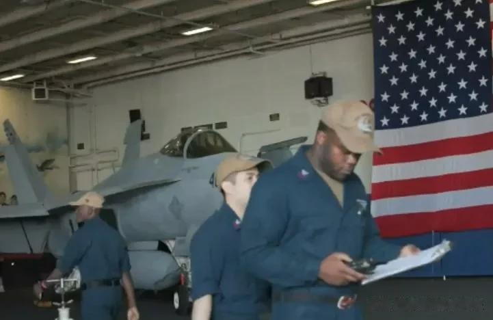 驻日美军再曝丑闻！岸田文雄还忍不忍？

来源:海峡快讯

在苏联解体后，美国成为