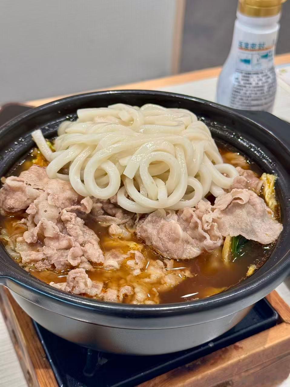 滨寿司吃了，本来也不太爱吃日料，但是偶尔会想吃寿司，可能是米饭的诱惑？吃不了生的