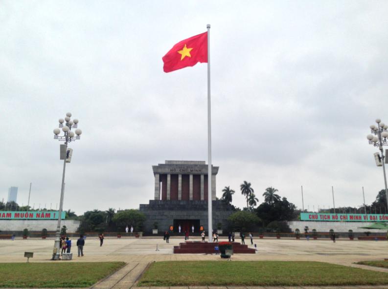 越南这样做变显得很白眼狼了！刚向中国发出援助请求，紧接着就对中国出手了，越南工贸