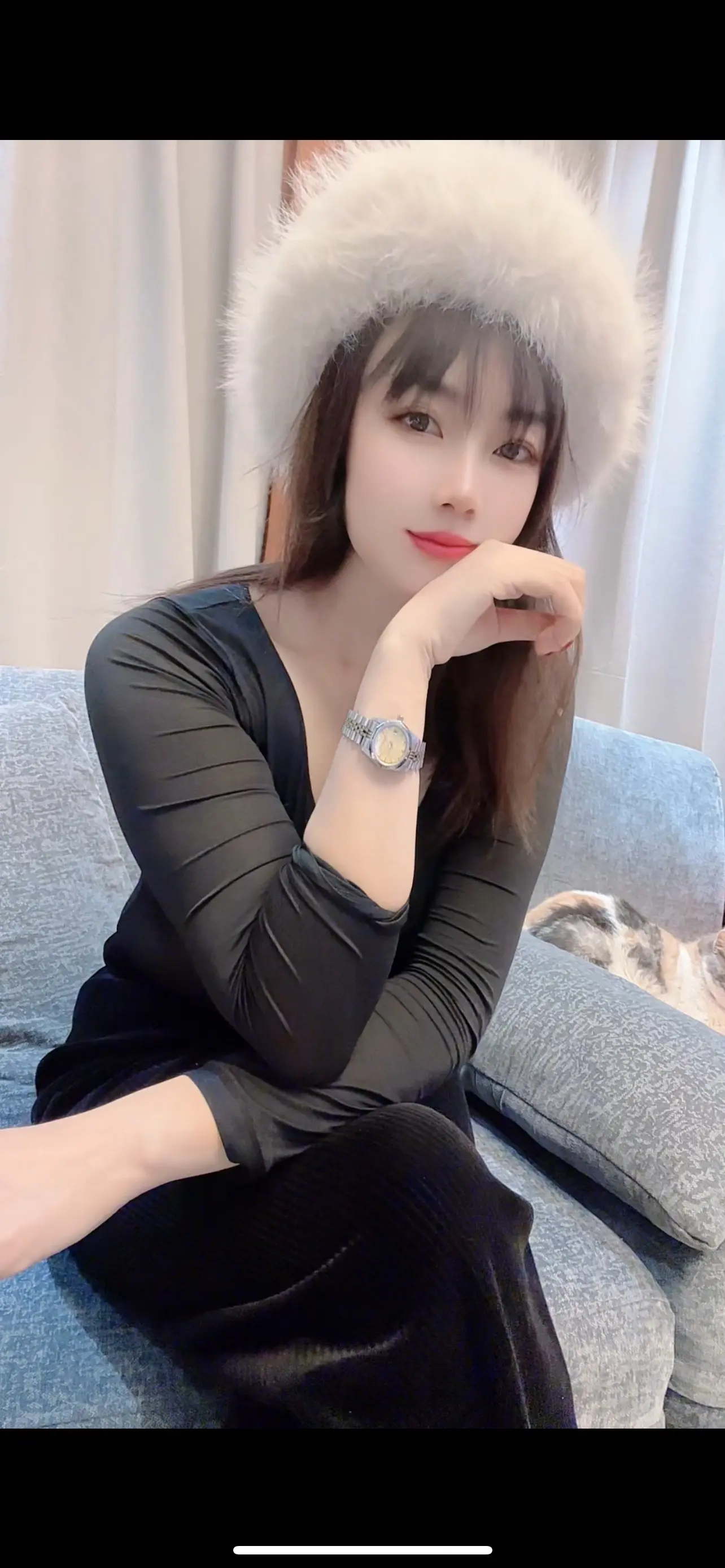 “我可以穿高跟鞋，也可以穿平底鞋，可以喝茶，可以喝酒，可以很强势，也可...