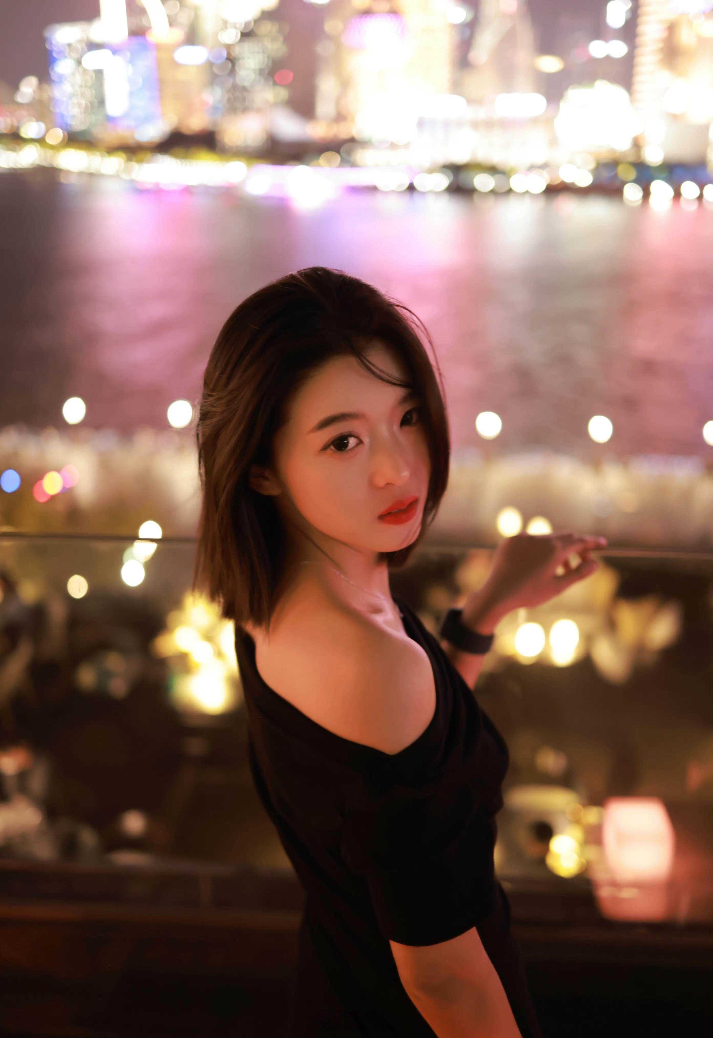 女孩子的短发很飒 ​​​