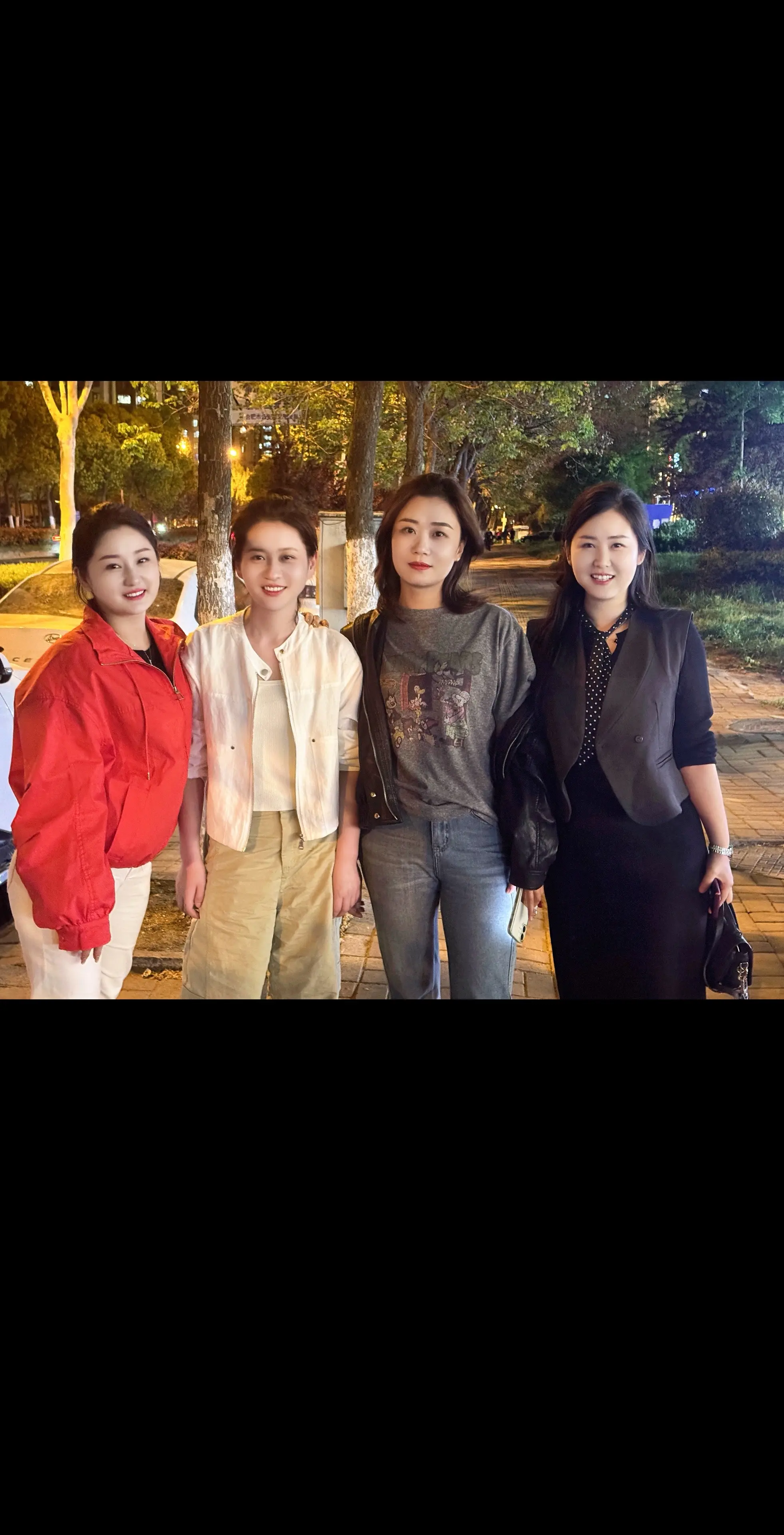 即使多年未见，我们依然能接上对方没说完的话。