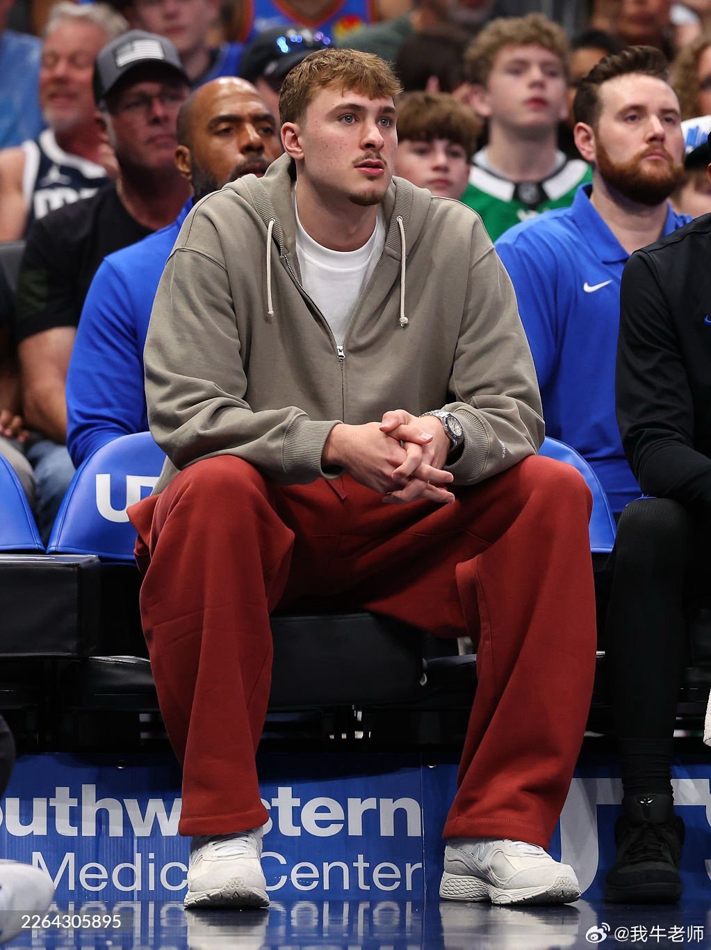 MFFL 伤病报告：常规赛第61场vs黄蜂。汤普森（右内收肌挫伤）50%可能性出