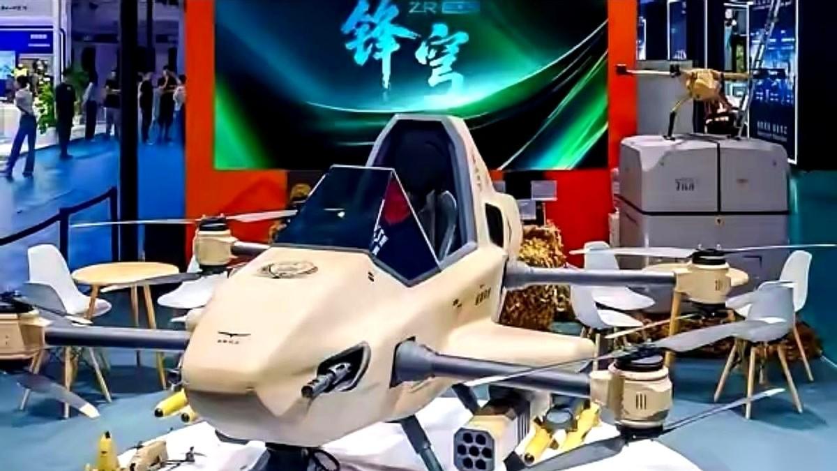 美国陆军识别网最近曝光了一款最新装备，名为锋穹ZR-300的单兵低空飞行器。
这