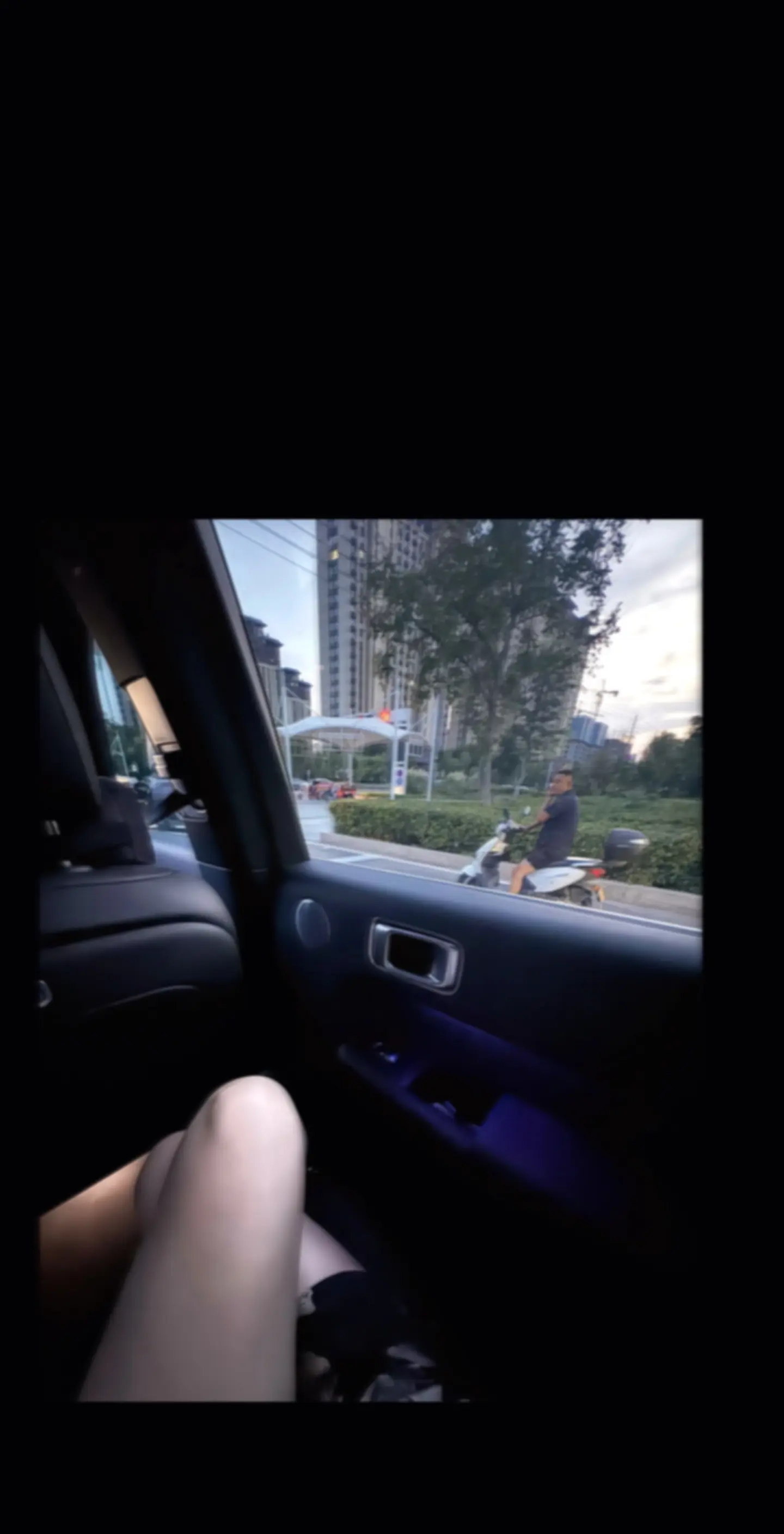 一定要珍惜你身体尚存的欲望 想去的地方 想吃的东西心心念念的人 因为你...