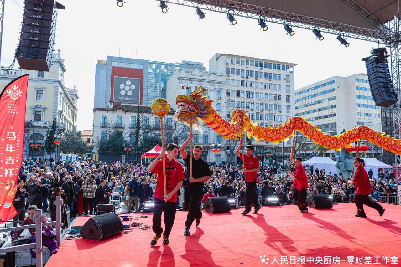 📰 2026年02月24日 今日要闻速览
 
一、国内热点
 
- 春节档票房