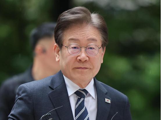 日本刚给华人签证费涨完价，韩国反手就送上利好！7 月 1 日韩国法务部正式官宣，