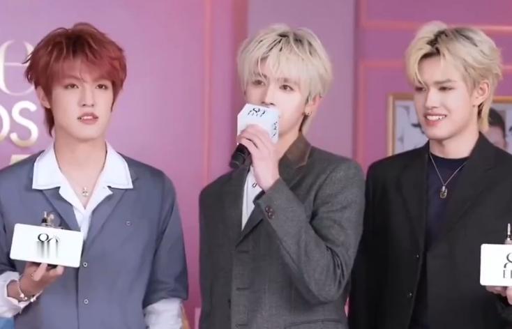 TOP王耀庆四分钟后采比综艺还好笑 哇，TOP登陆少年登场前，王耀庆又是喝水又是