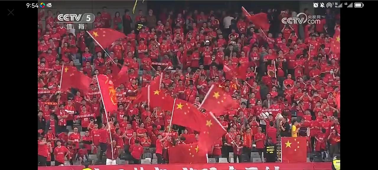 今天晚上中国男足迎来2026年世界杯预选赛的首个主场比赛，坐镇深圳迎战韩国队。
