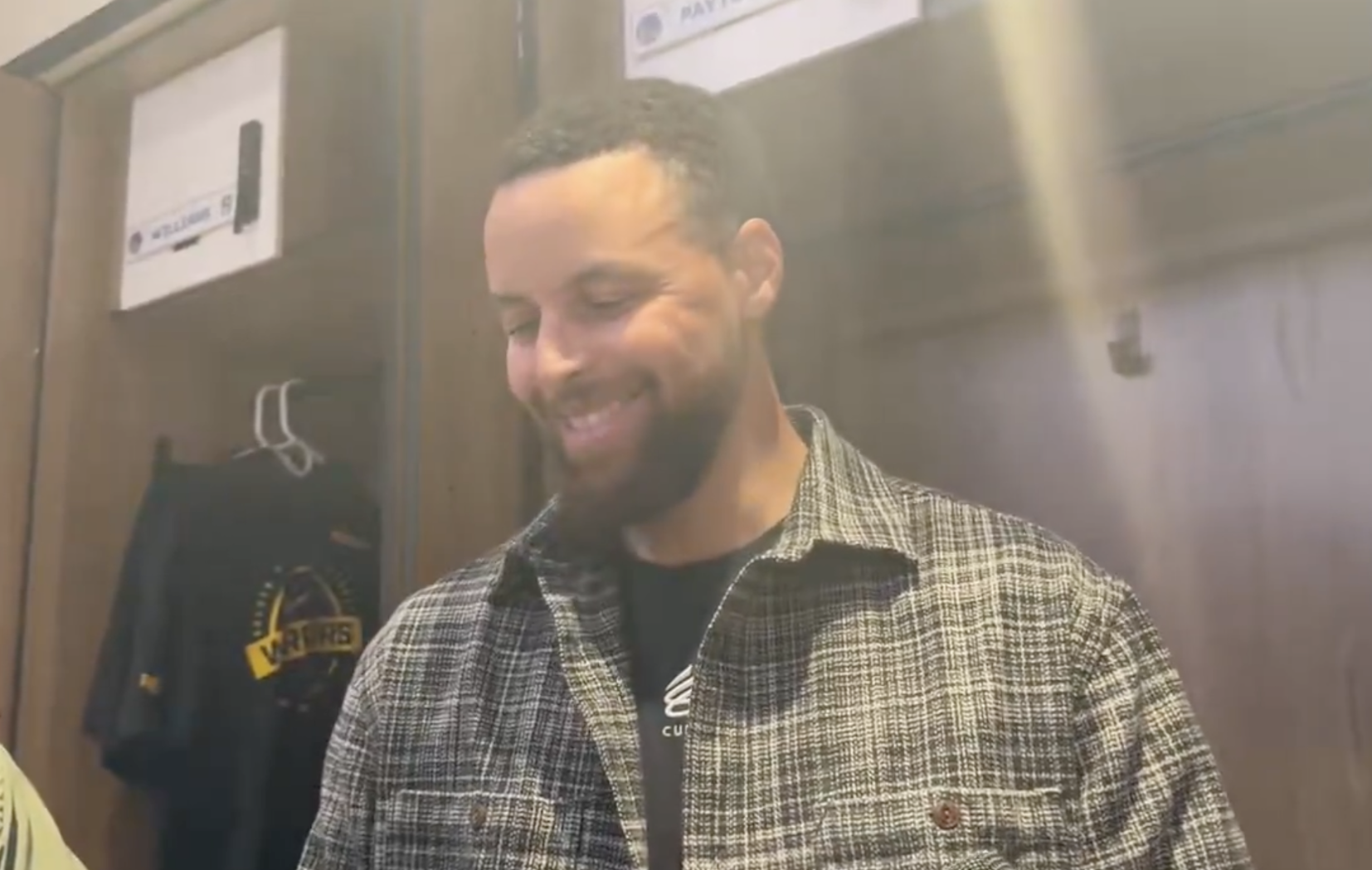 库里：很庆幸还能打附加赛，希望能把这个赛季延续下去