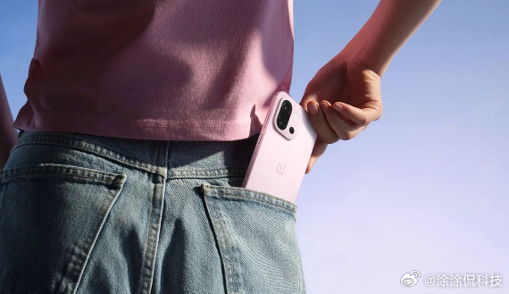 年后的新机有不少，一加这边有款15T，看爆料也暂定3月发布。T型号定位小屏旗舰，