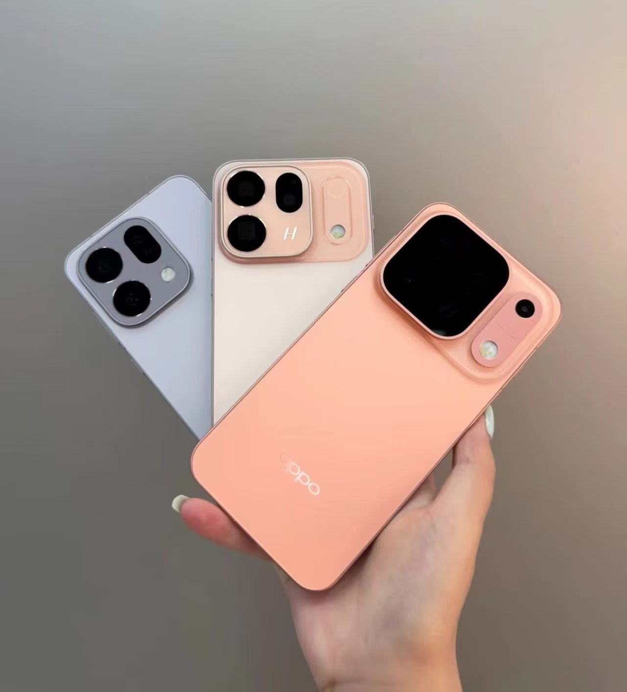 OPPO Find X10系列真机图是不是比渲染图好看多了质感这块确实不错[憧憬