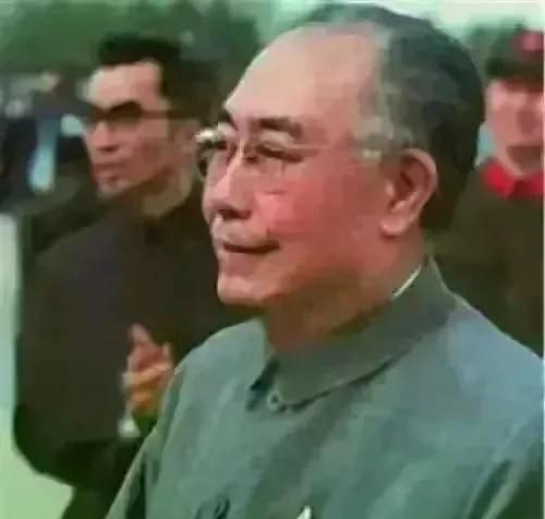 1992年春节，身体不适的吴德就去医院诊治，才知道患了严重的血液病。为了解决治病