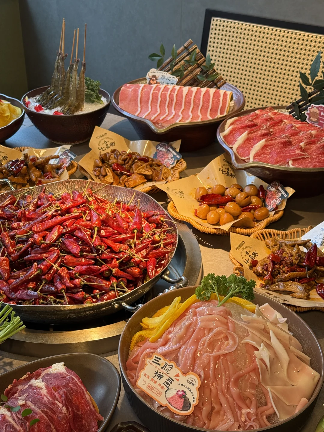 七星椒…在成都居然开了火锅店！！！