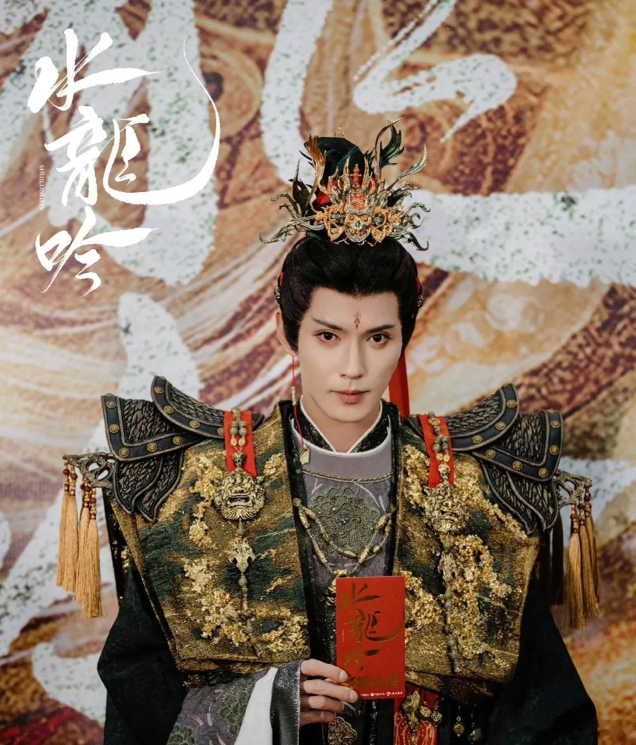 #徐正溪退圈声明后现身片场#徐正溪现在还在拍戏，并不是因为他说话不算数，而是因为