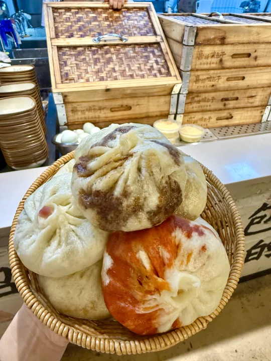妈妈带我吃了深圳zuizui好吃的包子！！！