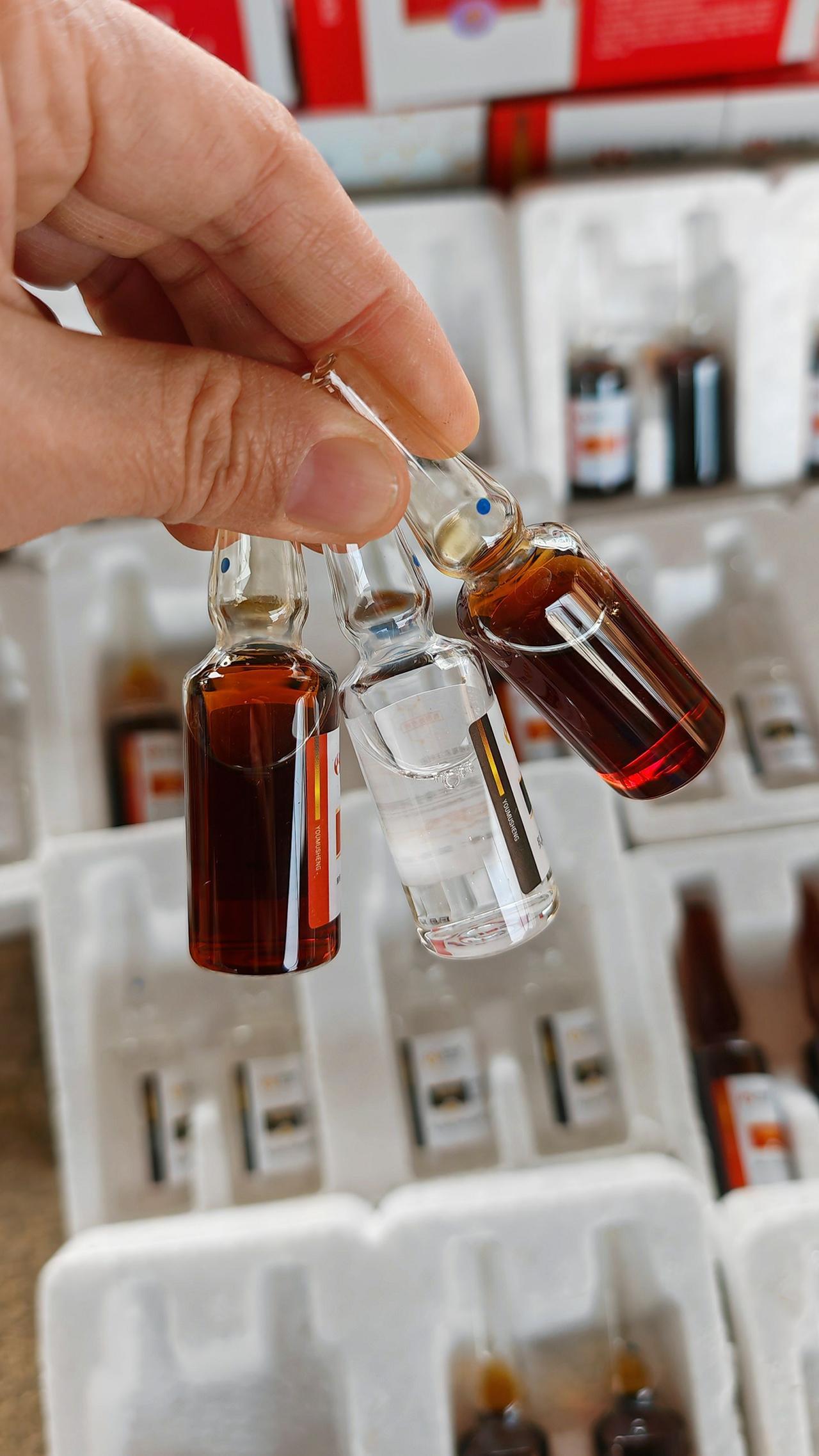 养羊人 农村养羊 牛羊养殖