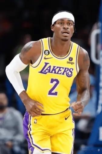 据Lakers Nation最新动态，贾里德-范德比尔特伤势不严重，预计将出战对