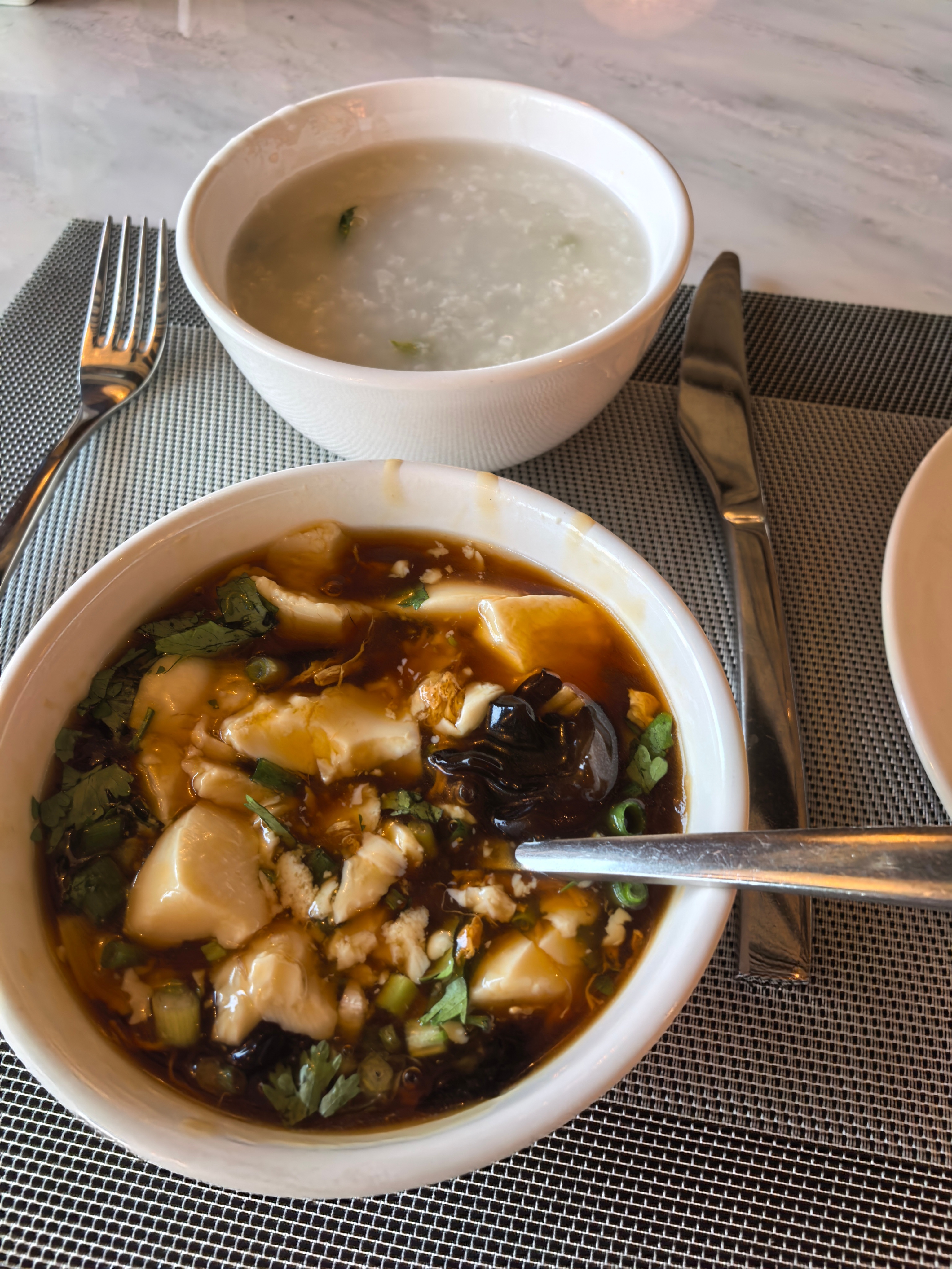 北京的早餐有咸豆腐脑吃真是太好了 ​​​