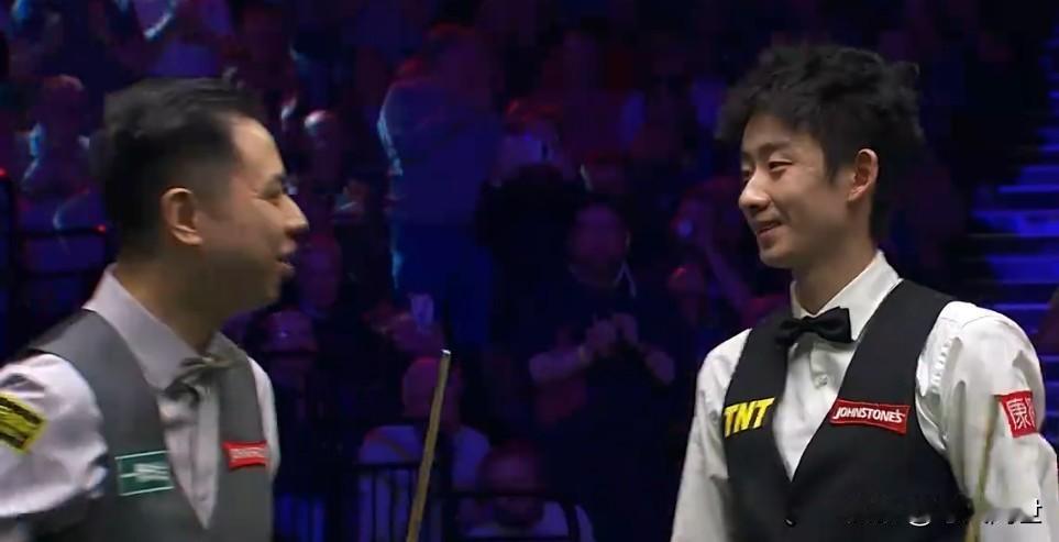 光速结束战斗！吴宜泽继续冲击首项大满贯。
6：0，一个让球迷们惊悚的比分！吴宜泽