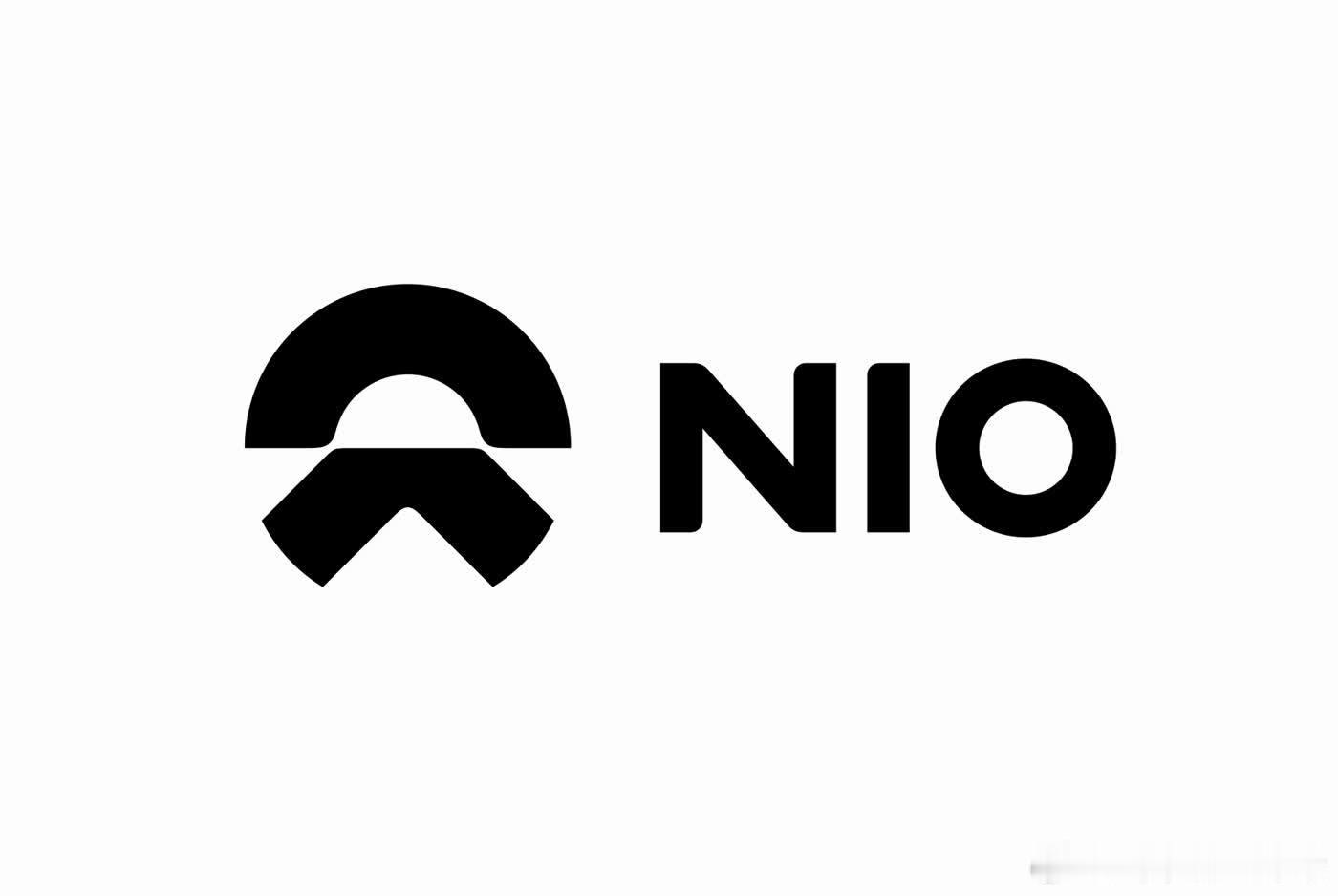 【李斌称蔚来4125座换电站可组成8GWh储能网】9月27日，在Power UP