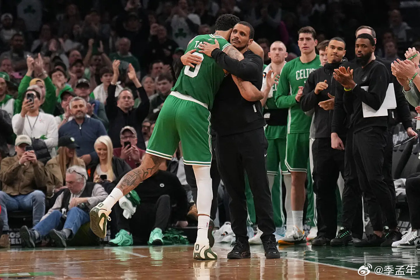 马祖拉谈到竞争最佳教练奖：对我来说，这是一种让教练组和球员们得到认可的方式。但我