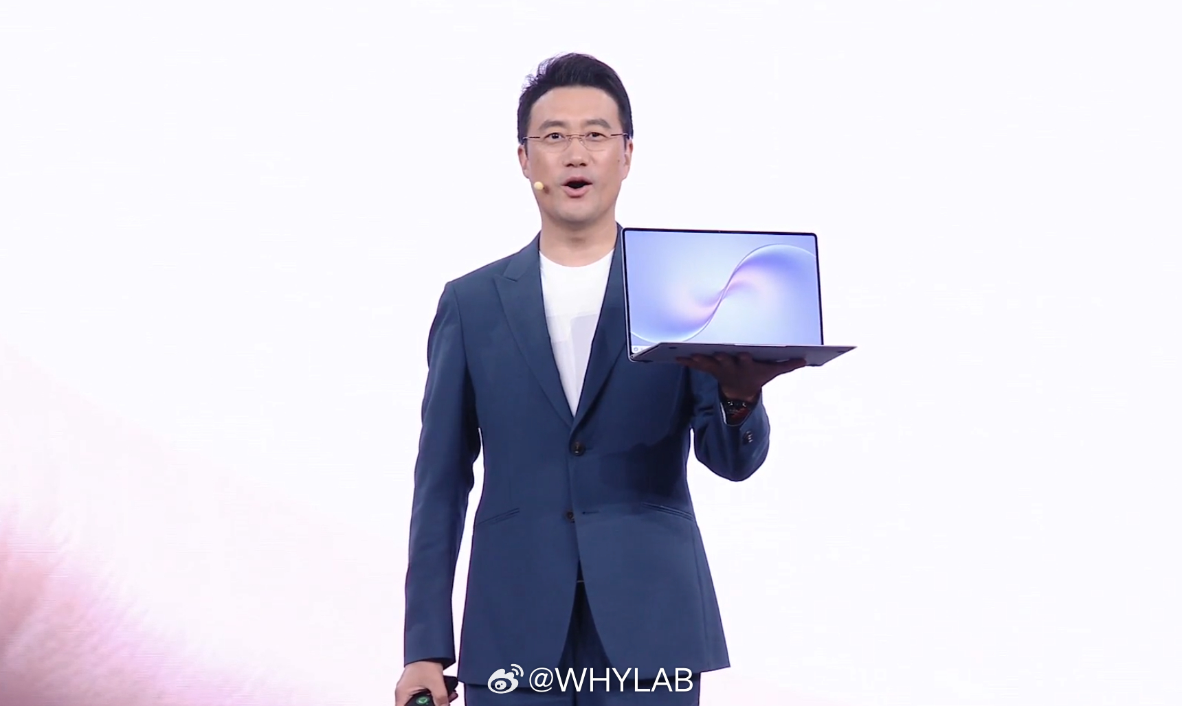 华为MateBook Pro S 确实薄，厚度 11.9mm，重 798g，全球