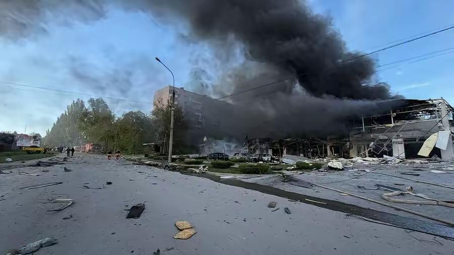 停火竟是陷阱？乌军8900次偷袭致俄军惨重伤亡，普京雷霆报复已在路上！
 
和平