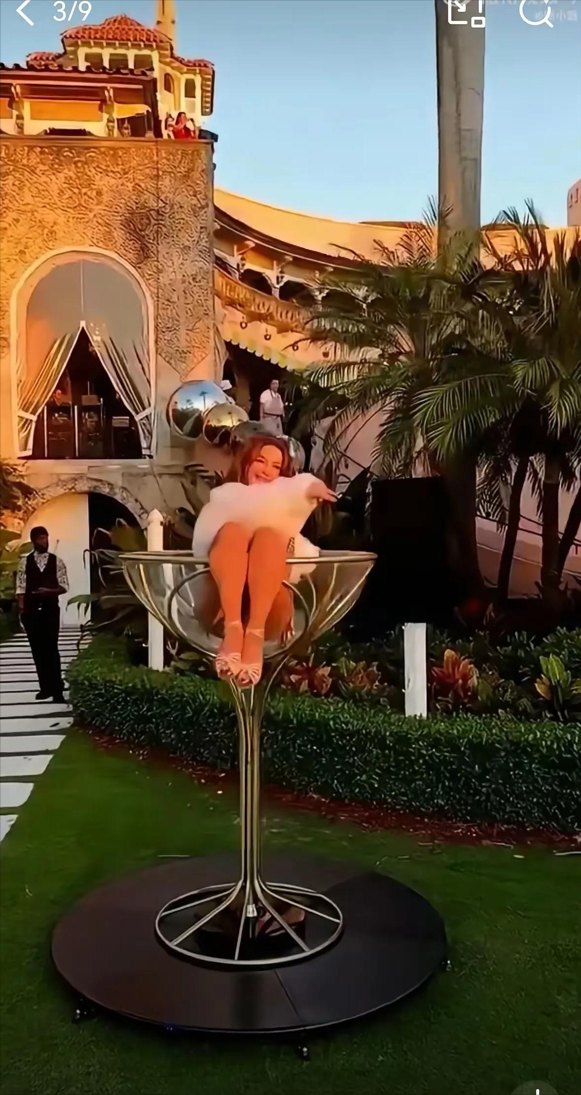 因为美国立国的心理基础，是基于对集权的恐惧。现在美国政府停摆，特朗普在海湖庄园大