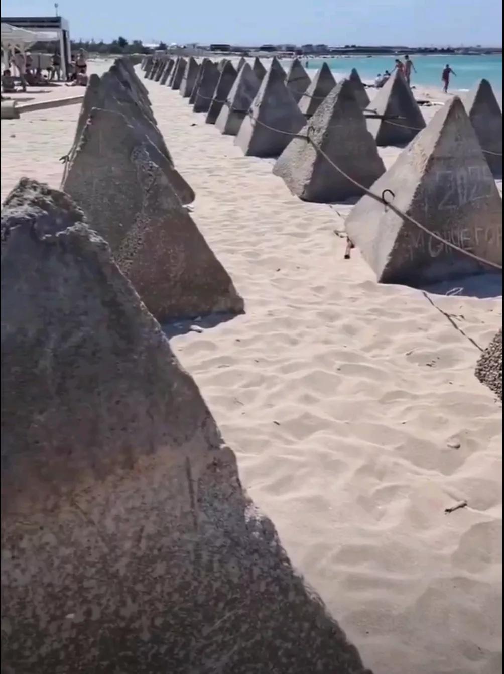 俄媒报道，当地时间16日，俄罗斯黑海舰队新闻处对外证实，为防御基辅政权向克里米亚