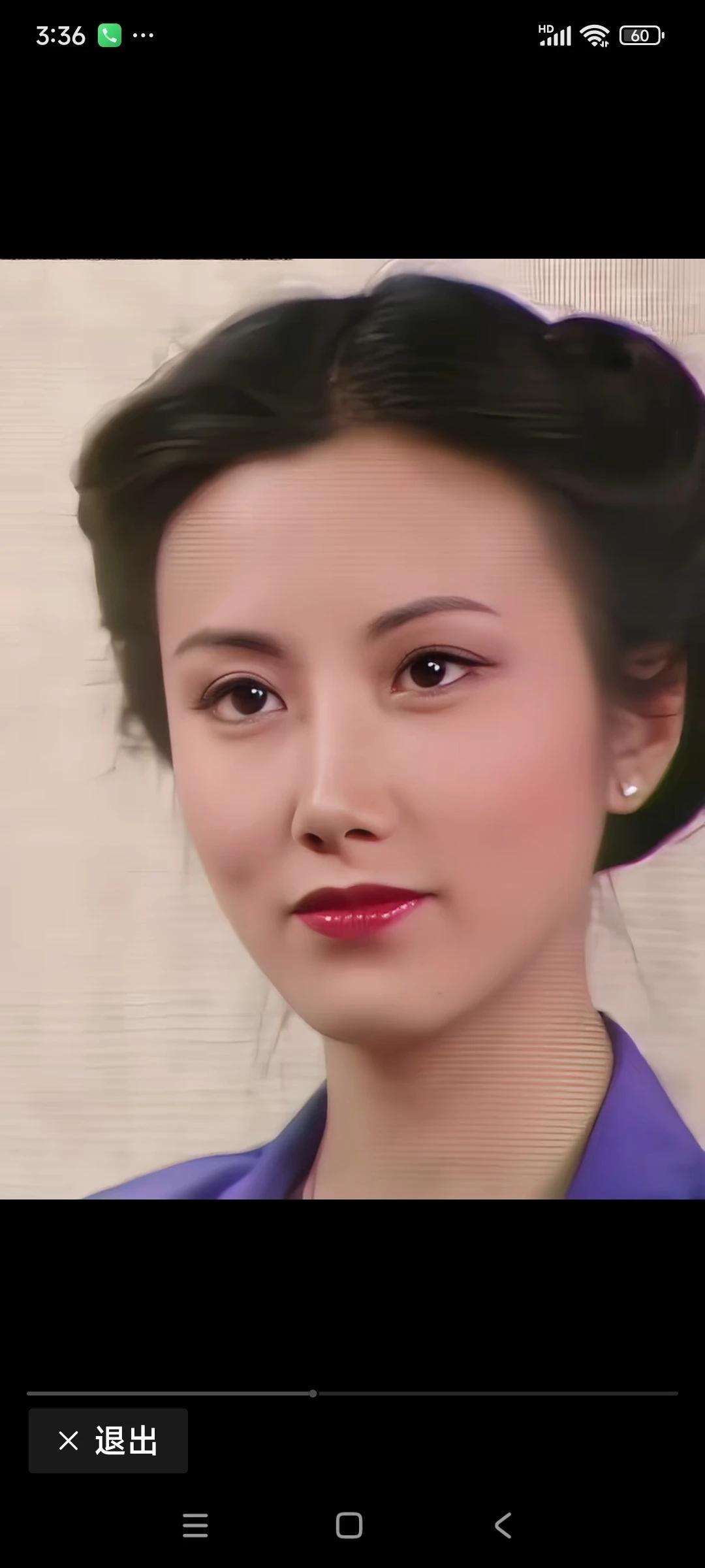 年轻时候的汪明荃确实美得让人惊艳。

看她那些旧照，眉目如画、明丽照人，气质清冷