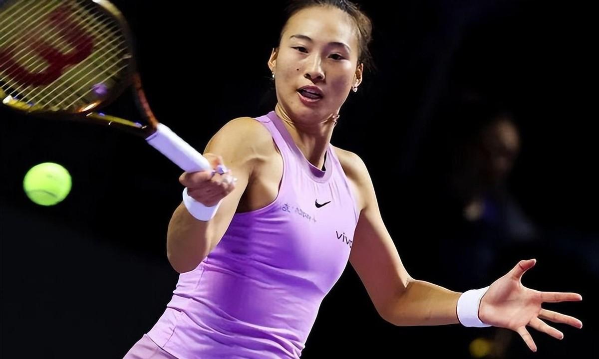 最近这WTA年度奖项球迷评选搞了个大动作，咱们中国选手郑钦文成了焦点人物，不仅提