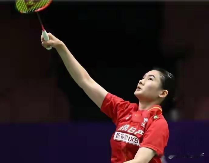专治爆冷！国羽女单双线亮剑！韩悦横扫碾压，陈雨菲绝境锁胜

羽坛赛场冷门频发、强