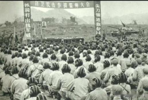 1979年，越南大将文进勇刚打下柬埔寨，正准备去金边开庆功会，觉得中国那边闹不出