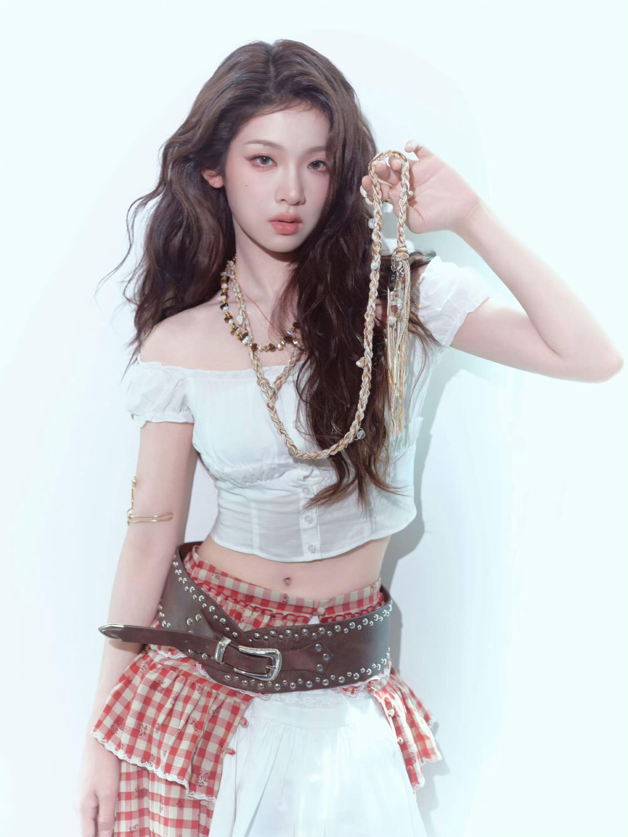 张淼怡青岛音乐节造型张淼怡青岛音乐节造型好美，三水太美了[么么哒] ​​​