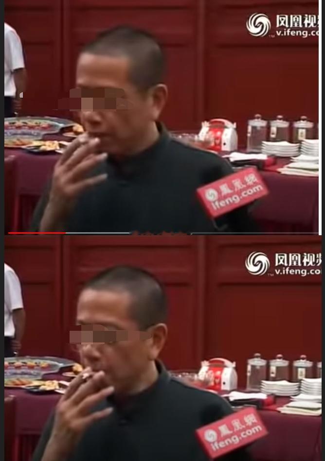 路人无权强行阻止他人公共场所吸烟   路人当然无权强行阻止了，除非，长得又高又壮
